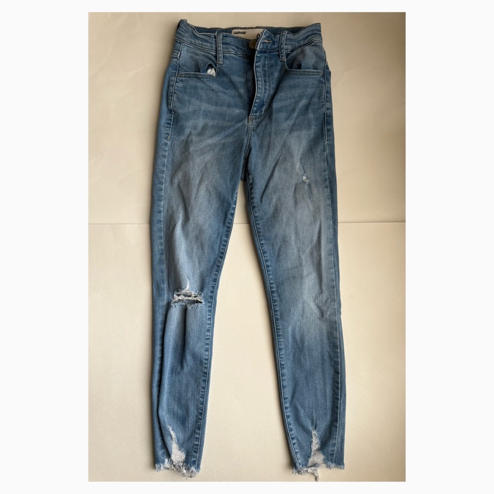 Garage Women’s Blue Ripped Skinny Jeans - Size 1 (Used)